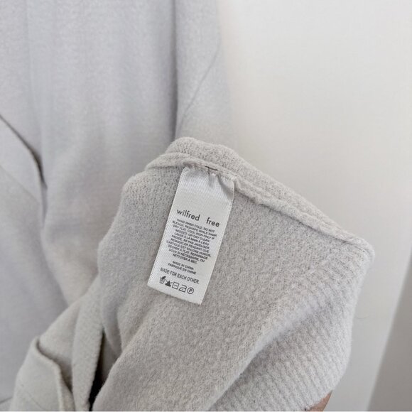 Aritzia Womens Medium Silver Birch Oversized Hush Knit Cardigan - Picture 8 of 12